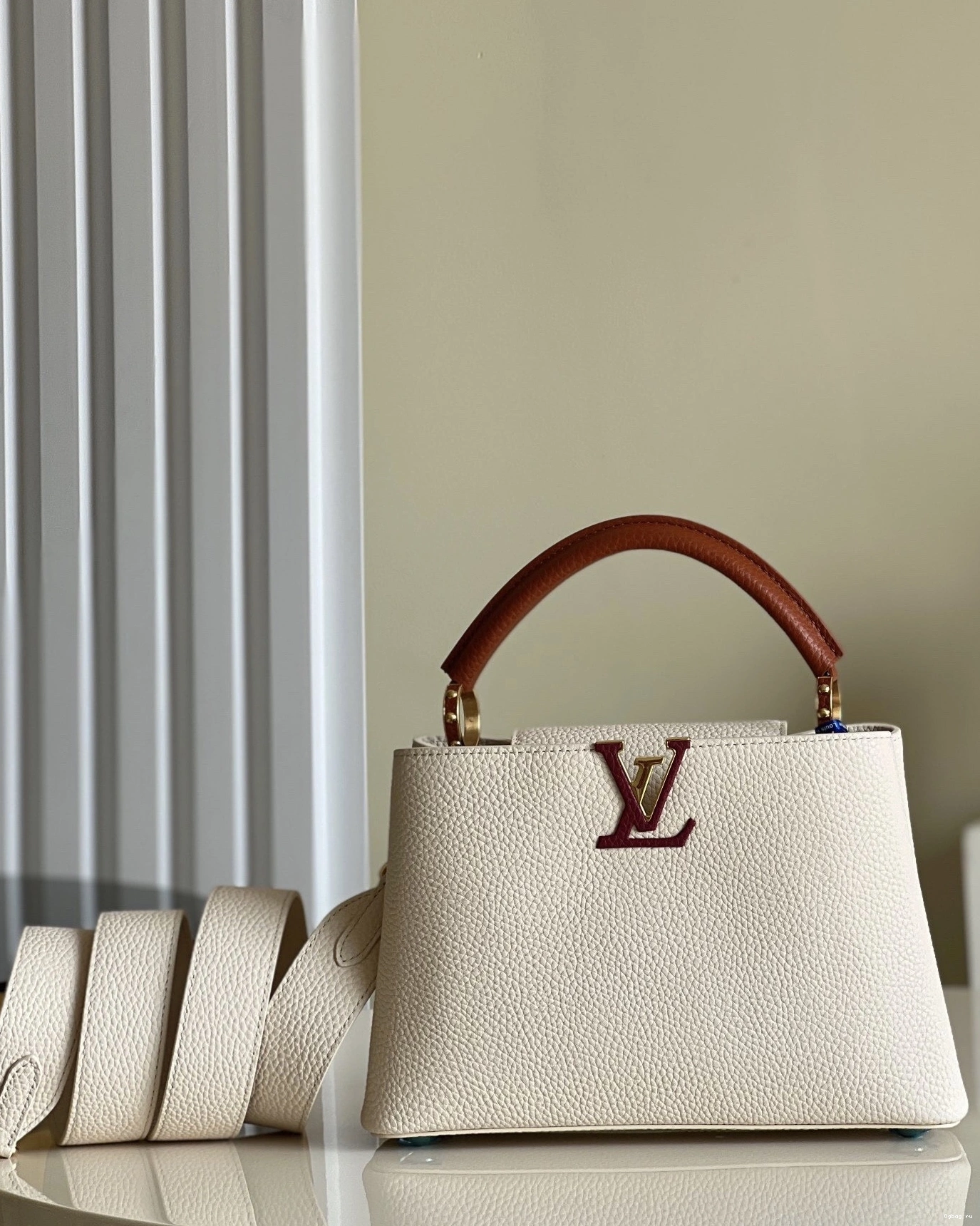 BB VUITTON CAPUCINES LOUIS 0807